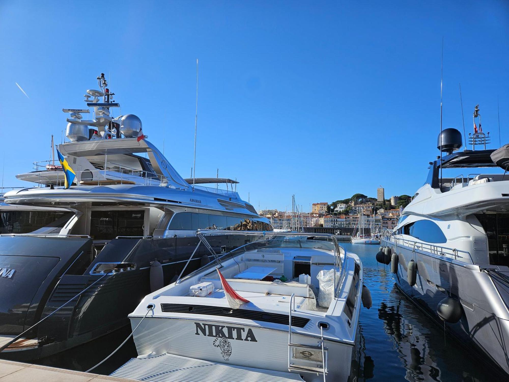 르까네 The Yachting - Host Provence 아파트 외부 사진